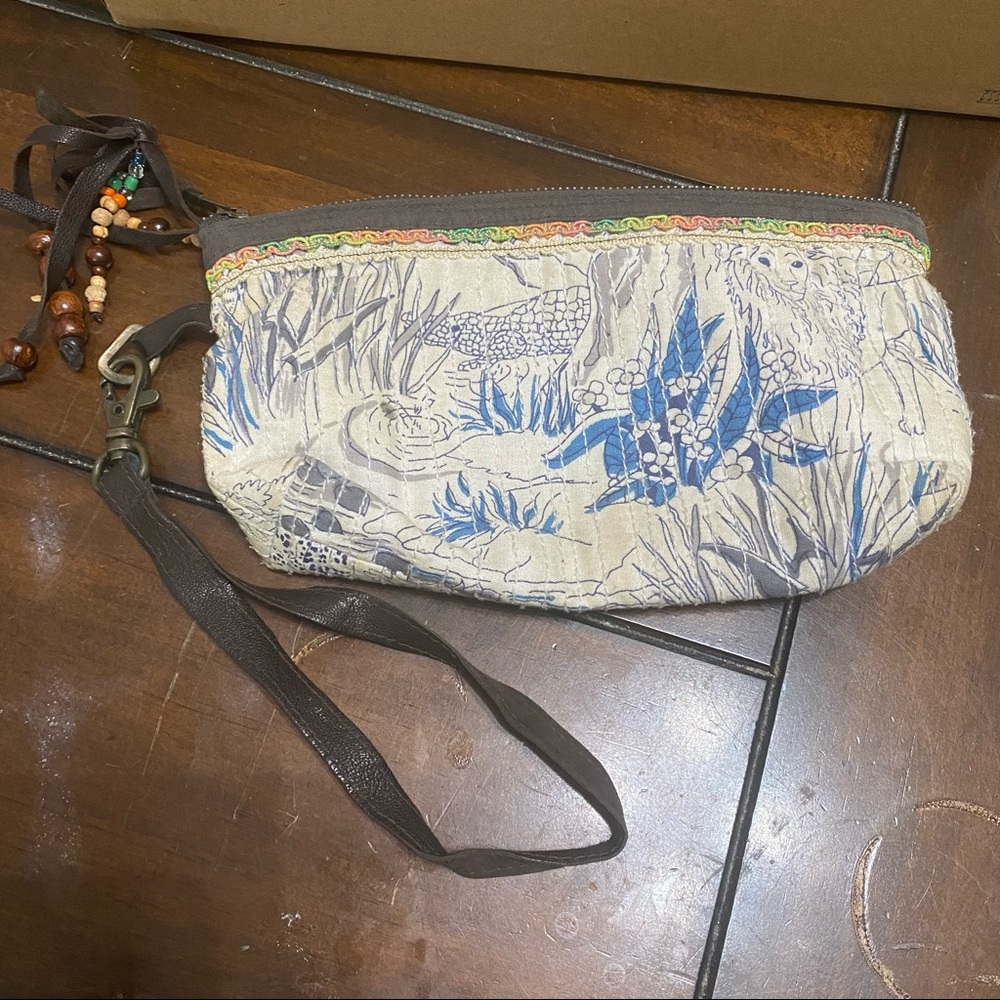 American Eagle wristlet